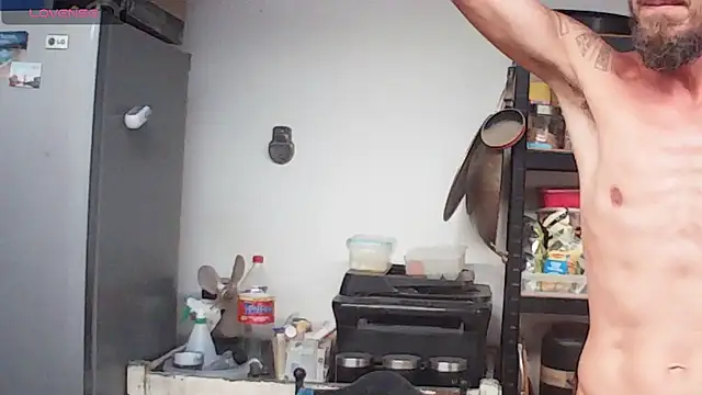 Snapshot of hornyhippies0080 chatting on 03-03-26, 02:13 hornyhippies0080 online show from 03-03-26, 02:13