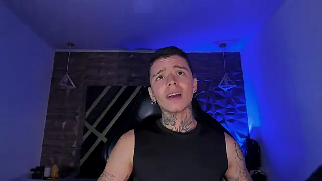 Ian Castillo  online show from 04-08-26, 11:33