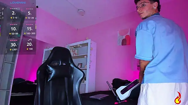 Ian Castillo  online show from 11-17-25, 11:14