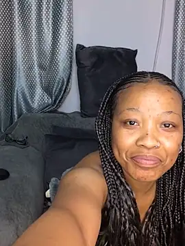 Snapshot of SZA_Doja chatting on 09-28-25, 04:47 SZA Doja online show from 09-28-25, 04:47