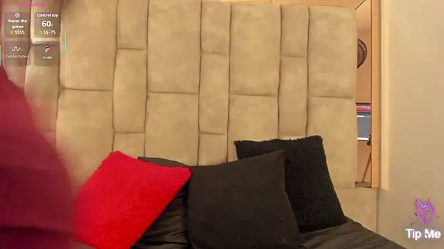 Oliviaa Evans online show from 02-14-26, 02:45