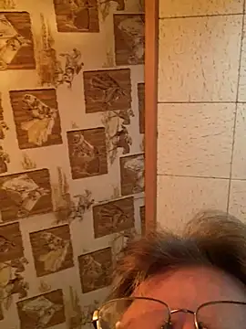 Snapshot of Tonybaloney1972 chatting on 05-20-26, 10:34 Tonybaloney1972 online show from 05-20-26, 10:34
