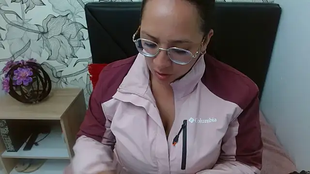 sarax ximena online show from 07-22-26, 06:37