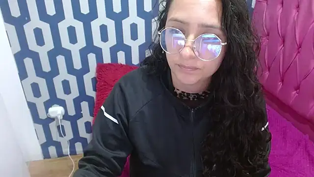 Snapshot of sarax_ximena chatting on 03-19-25, 01:21 sarax ximena online show from 03-19-25, 01:21