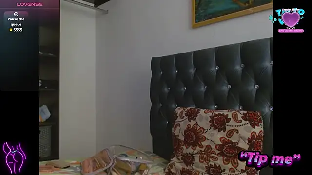 Snapshot of AntonellaAndNoah chatting on 01-11-25, 07:59 AntonellaAndNoah online show from 01-11-25, 07:59