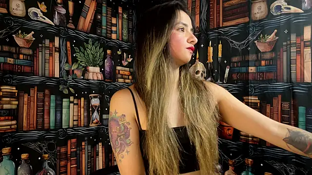 julietta   jackson online show from 12-04-25, 08:30