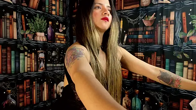 julietta   jackson online show from 11-21-25, 09:25