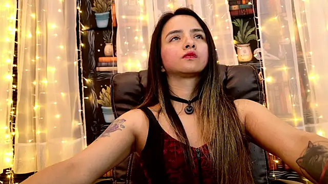 julietta   jackson online show from 06-19-26, 10:36
