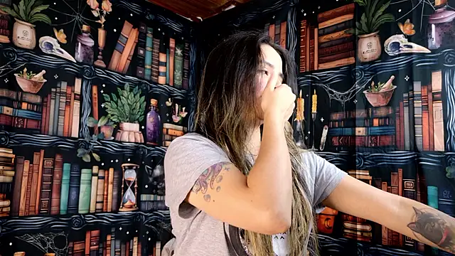 Snapshot of julietta___jackson chatting on 02-27-26, 08:19 julietta jackson online show from 02-27-26, 08:19