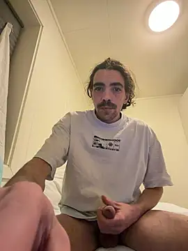 wolfwhite95 online show from 03-03-26, 10:28