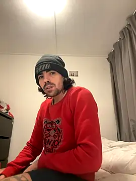 wolfwhite95 online show from 10-29-25, 10:20