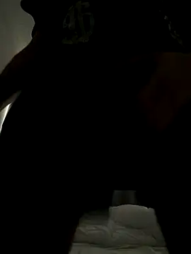 wolfwhite95 online show from 11-11-25, 01:39