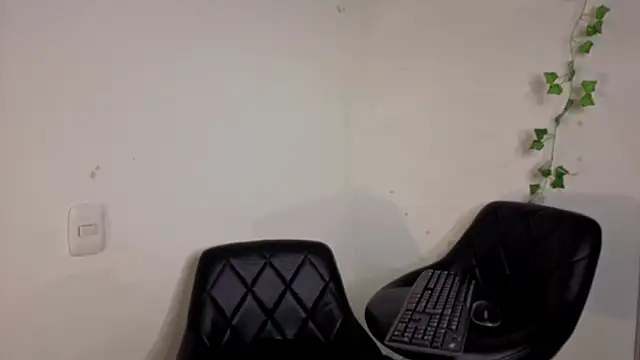 Mia adams66 online show from 02-06-26, 10:17