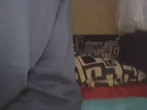 Snapshot of yogiberry chatting on 07-15-26, 12:39 yogiberry online show from 07-15-26, 12:39