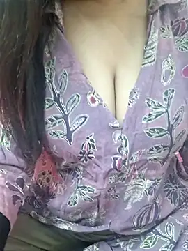 ANANYA-TIWARI online show from 01-08-26, 11:16