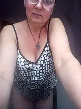YourTenderness45 online show from 12-31-24, 08:04