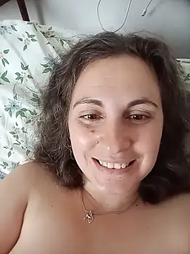 Snapshot of ShelaDiass chatting on 06-12-26, 04:54 ShelaDiass online show from 06-12-26, 04:54