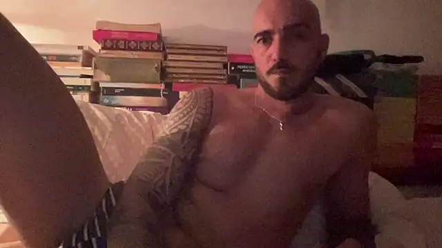 Snapshot of alessandromori91 chatting on 07-08-26, 12:46 alessandromori91 online show from 07-08-26, 12:46
