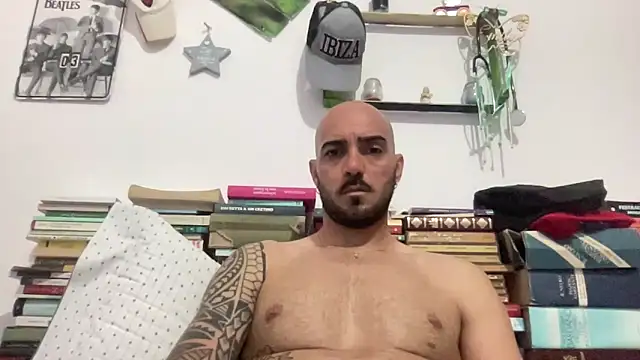 Snapshot of alessandromori91 chatting on 05-27-26, 08:27 alessandromori91 online show from 05-27-26, 08:27