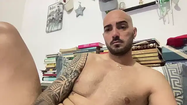 Snapshot of alessandromori91 chatting on 05-24-26, 10:31 alessandromori91 online show from 05-24-26, 10:31
