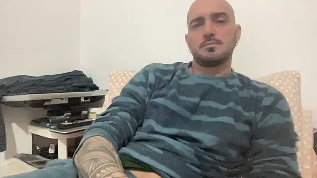 alessandromori91 online show from 01-10-26, 08:37