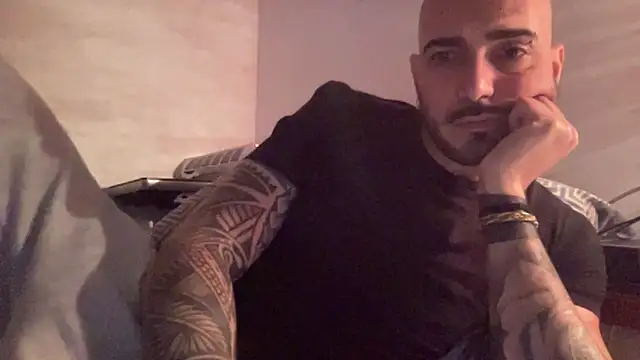 alessandromori91 online show from 12-22-25, 10:21