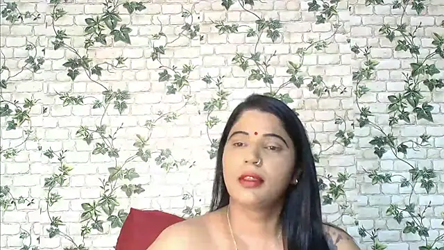 Snapshot of XIndianintimacy chatting on 02-13-25, 06:26 XIndianintimacy online show from 02-13-25, 06:26