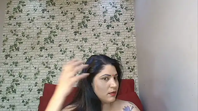 Snapshot of XIndianintimacy chatting on 09-23-25, 06:26 XIndianintimacy online show from 09-23-25, 06:26