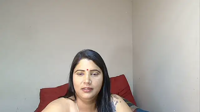 Snapshot of XIndianintimacy chatting on 01-29-25, 02:30 XIndianintimacy online show from 01-29-25, 02:30