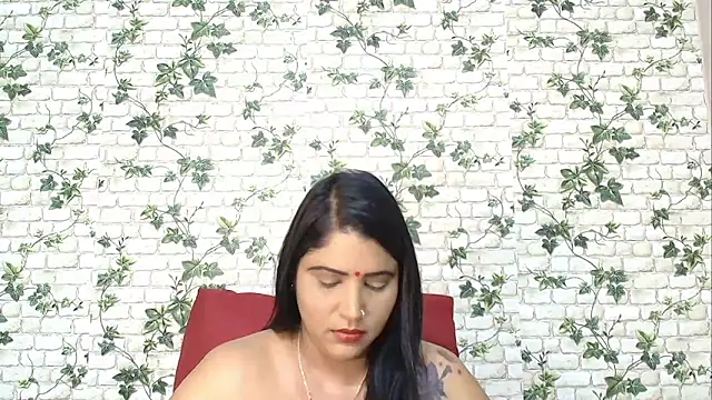 Snapshot of XIndianintimacy chatting on 02-10-25, 08:42 XIndianintimacy online show from 02-10-25, 08:42