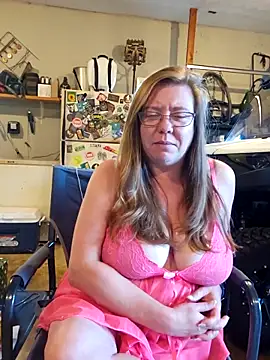 MsShelby40 online show from 10-14-25, 10:20