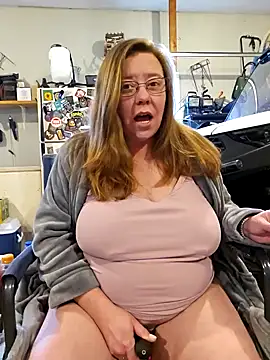 MsShelby40 online show from 02-11-25, 04:35