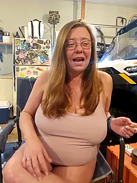 MsShelby40 online show from 10-25-25, 08:42