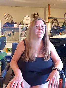 MsShelby40 online show from 04-14-26, 11:10