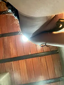 MollySanders    online show from 10-31-25, 12:07