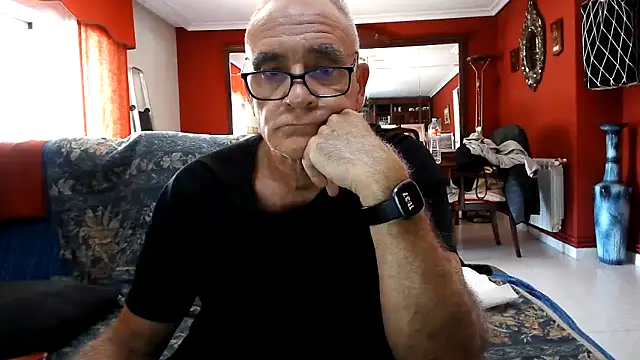 Snapshot of maduroguapo chatting on 05-19-26, 09:38 maduroguapo online show from 05-19-26, 09:38