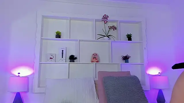 Jenifer Diaz online show from 03-26-26, 02:15