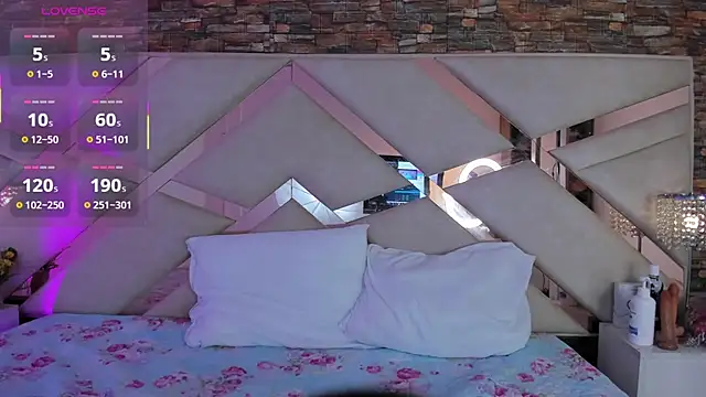 sophie pariss online show from 11-23-25, 03:27