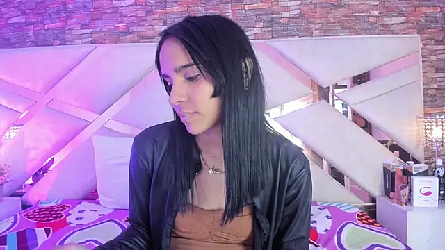 sophie pariss online show from 11-07-25, 09:52