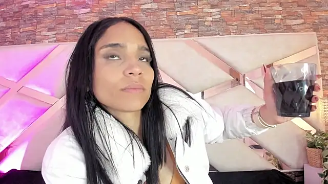 sophie pariss online show from 12-01-25, 02:12