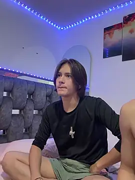 Alex and Fabian online show from 01-17-26, 04:49