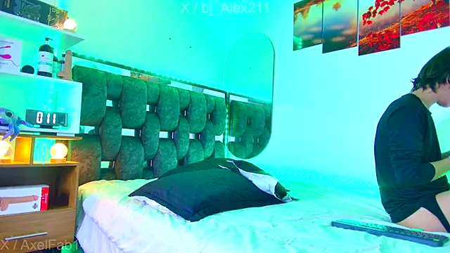 Alex and Fabian online show from 11-07-25, 08:57