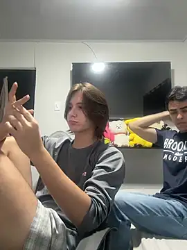 Alex and Fabian online show from 03-10-26, 05:44