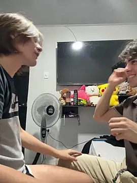 Alex and Fabian online show from 02-14-26, 04:56