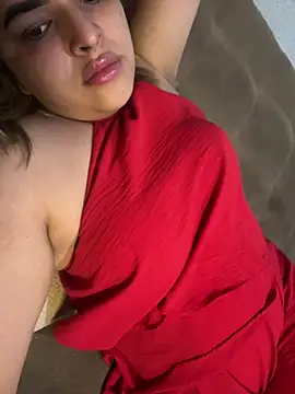 Snapshot of sweetshygirl chatting on 01-01-25, 01:04 sweetshygirl online show from 01-01-25, 01:04