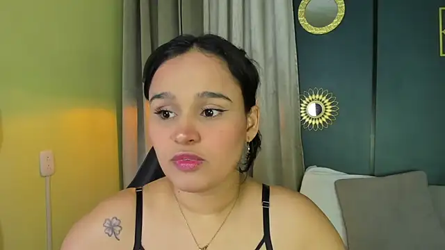 lia sexx19 online show from 04-15-26, 02:17