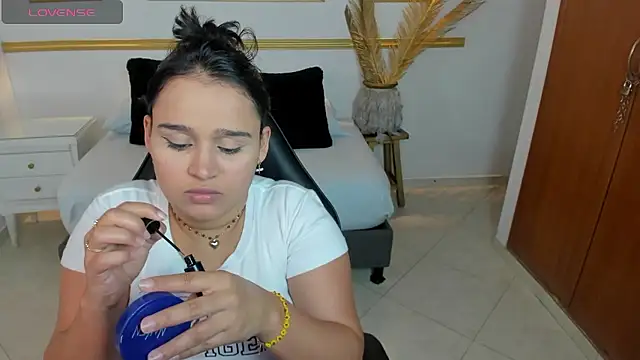 lia sexx19 online show from 01-08-26, 02:17