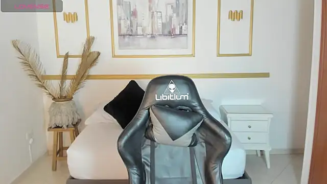 lia sexx19 online show from 11-29-25, 02:23