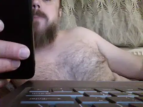 Snapshot of FROL83 chatting on 05-04-26, 08:22 FROL83 online show from 05-04-26, 08:22