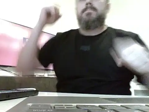 Snapshot of FROL83 chatting on 04-14-26, 04:56 FROL83 online show from 04-14-26, 04:56